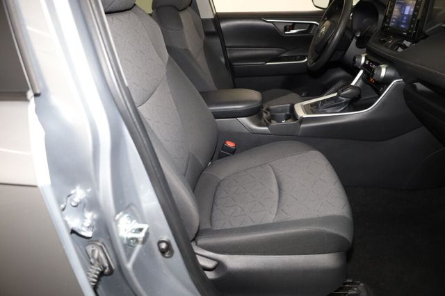 Thumbnail: 2021 Toyota RAV4 - 11
