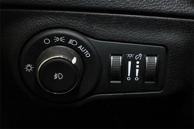 Thumbnail: 2020 Jeep Compass - 30