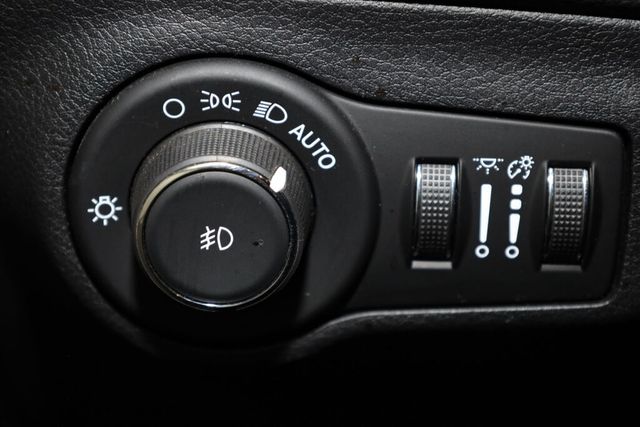 Thumbnail: 2019 Jeep Compass - 28