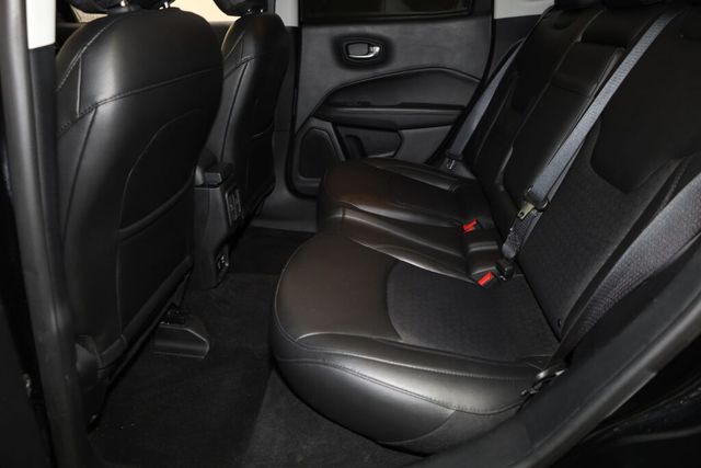 Thumbnail: 2019 Jeep Compass - 12
