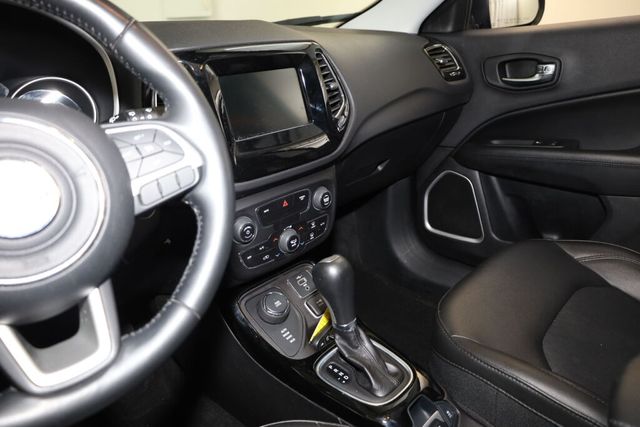 Thumbnail: 2019 Jeep Compass - 9