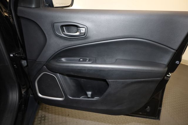 Thumbnail: 2019 Jeep Compass - 38