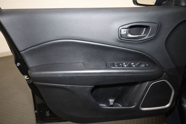Thumbnail: 2019 Jeep Compass - 27