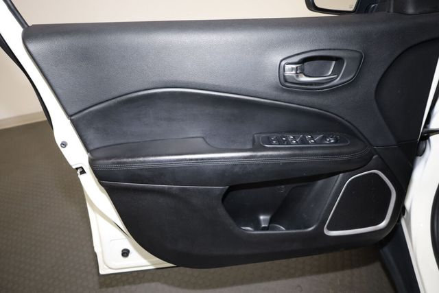 Thumbnail: 2019 Jeep Compass - 27