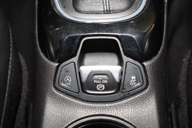 Thumbnail: 2019 Jeep Compass - 36