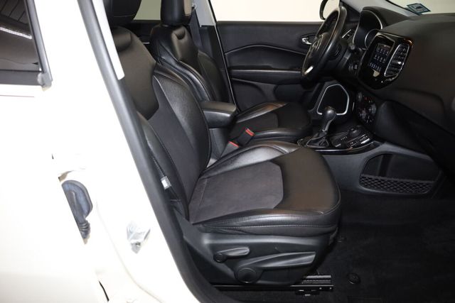 Thumbnail: 2019 Jeep Compass - 11
