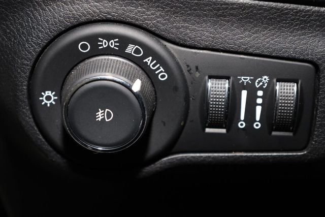 Thumbnail: 2019 Jeep Compass - 13