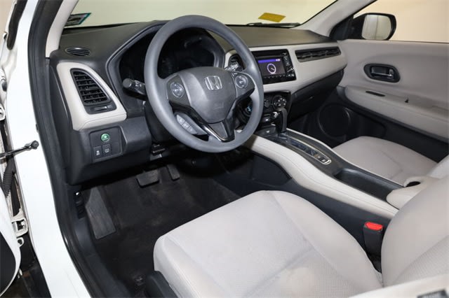 Thumbnail: 2016 Honda HR-V - 2