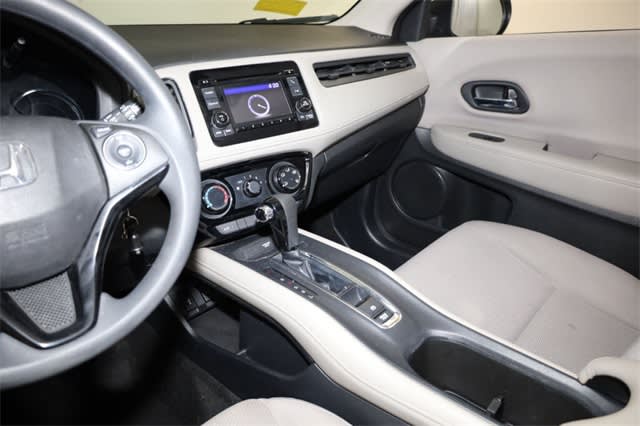 Thumbnail: 2016 Honda HR-V - 14