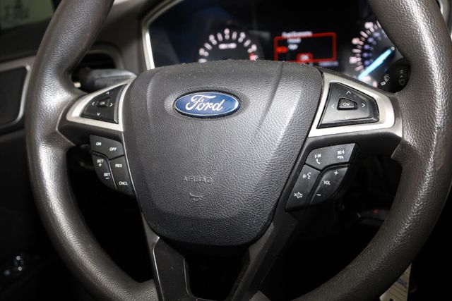 Thumbnail: 2014 Ford Fusion - 33