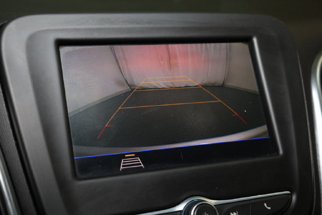 Thumbnail: 2021 Chevrolet Equinox - 15