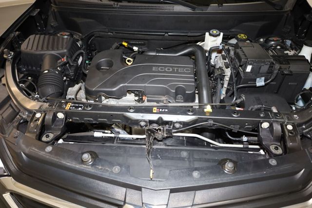 Thumbnail: 2021 Chevrolet Equinox - 8