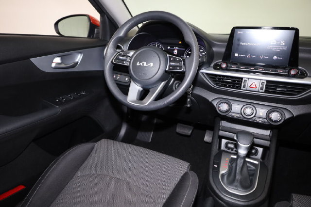Thumbnail: 2023 Kia Forte - 13