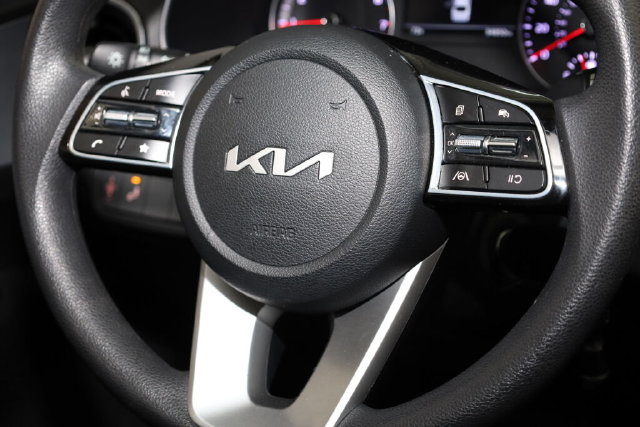 Thumbnail: 2023 Kia Forte - 34