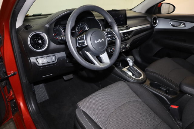 Thumbnail: 2023 Kia Forte - 2