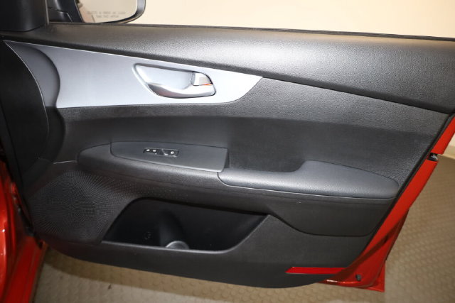 Thumbnail: 2023 Kia Forte - 35