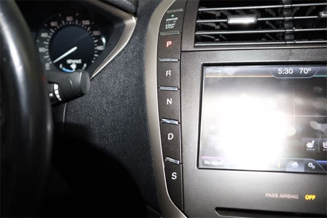 Thumbnail: 2016 Lincoln MKZ - 34