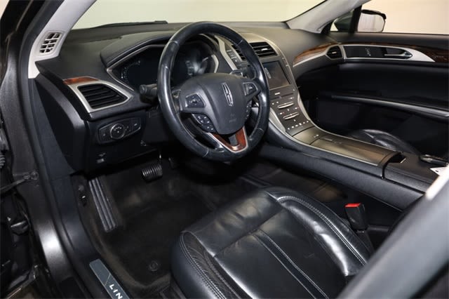 Thumbnail: 2016 Lincoln MKZ - 2