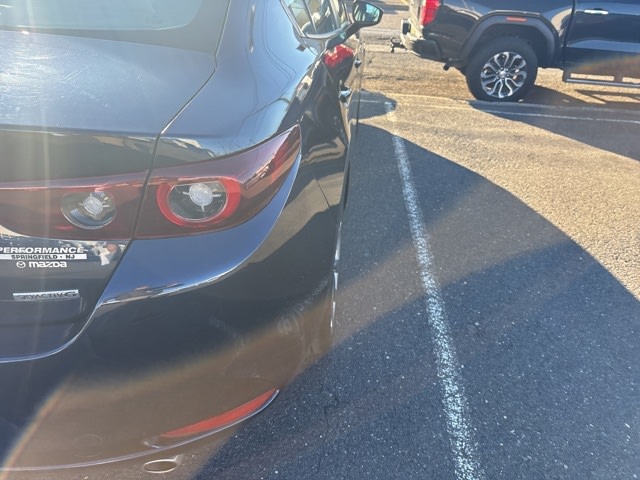 Thumbnail: 2023 Mazda Mazda3 - 17