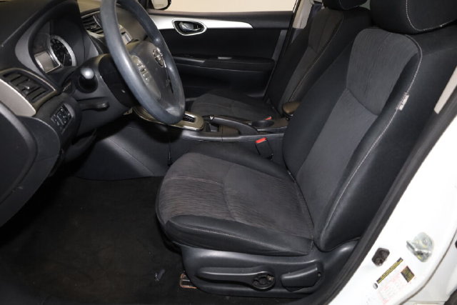 Thumbnail: 2014 Nissan Sentra - 9