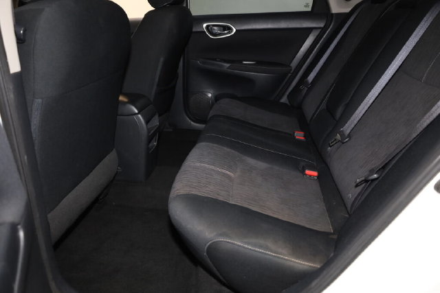 Thumbnail: 2014 Nissan Sentra - 11