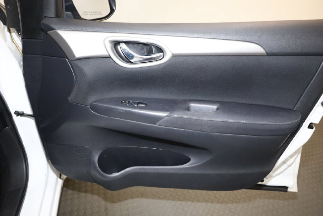 Thumbnail: 2014 Nissan Sentra - 34