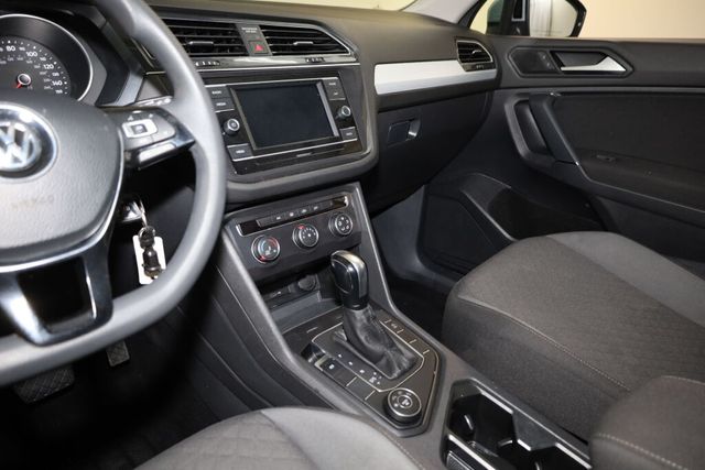 Thumbnail: 2020 Volkswagen Tiguan - 10
