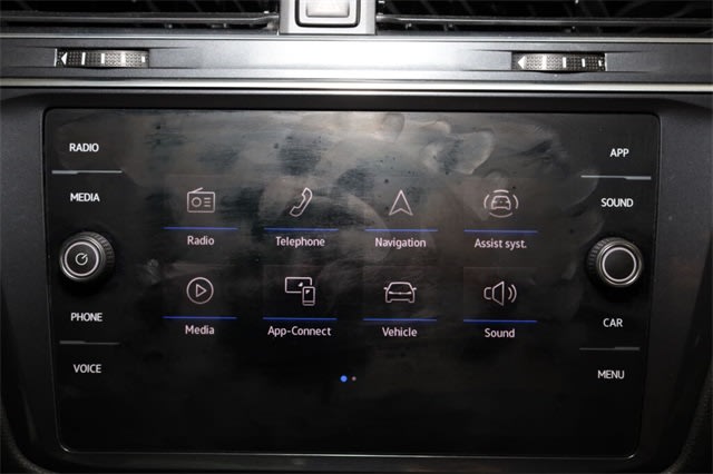 Thumbnail: 2022 Volkswagen Tiguan - 32