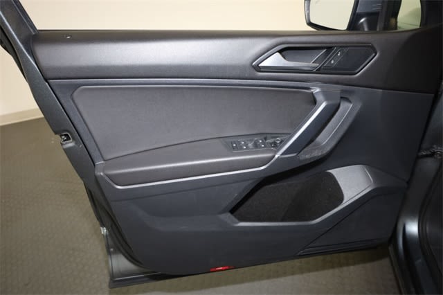 2018 Volkswagen Tiguan SE 26