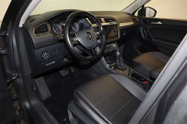 2018 Volkswagen Tiguan SE 2