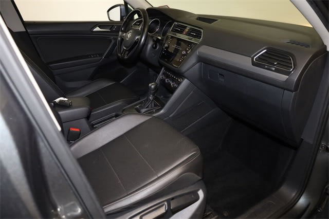 2018 Volkswagen Tiguan SE 11