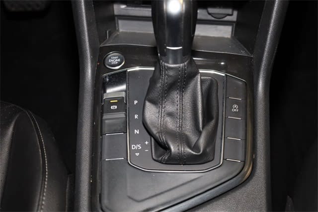 2018 Volkswagen Tiguan SE 16