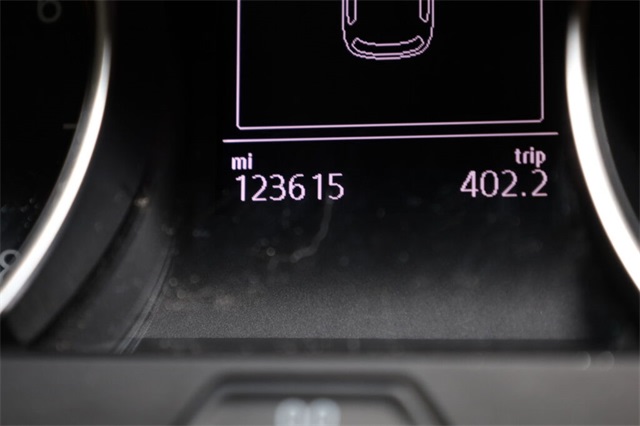 Thumbnail: 2016 Volkswagen Golf - 17