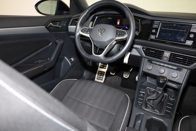 Thumbnail: 2023 Volkswagen Jetta - 13