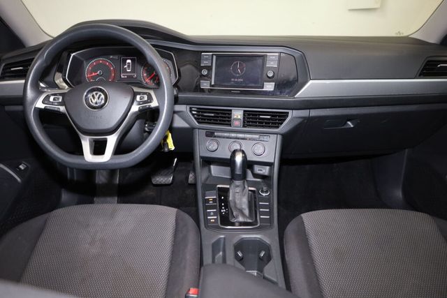 Thumbnail: 2019 Volkswagen Jetta - 14