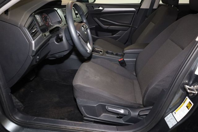 Thumbnail: 2019 Volkswagen Jetta - 10