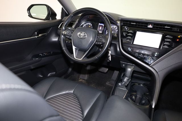 Thumbnail: 2019 Toyota Camry - 13