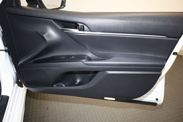 Thumbnail: 2019 Toyota Camry - 35