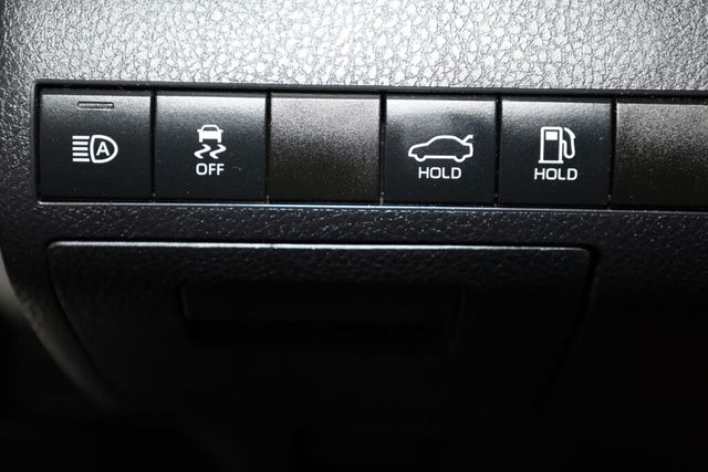 Thumbnail: 2019 Toyota Camry - 28