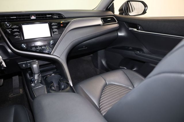 Thumbnail: 2019 Toyota Camry - 29