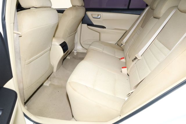 Thumbnail: 2017 Toyota Camry - 11