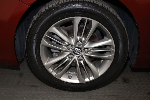 Thumbnail: 2017 Toyota Camry - 6