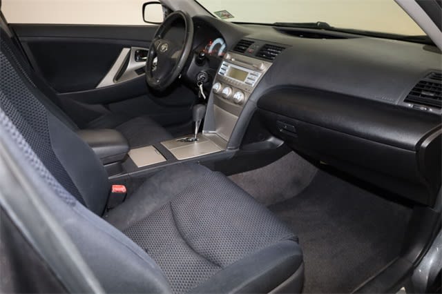 Thumbnail: 2011 Toyota Camry - 11