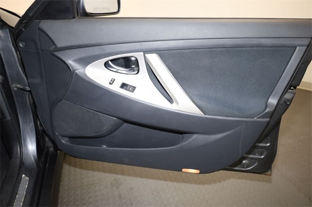 Thumbnail: 2011 Toyota Camry - 27