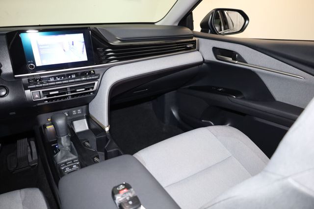 Thumbnail: 2025 Toyota Camry - 29