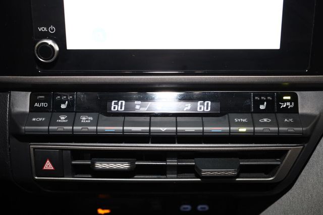 Thumbnail: 2025 Toyota Camry - 30