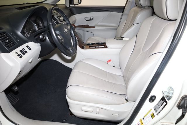 Thumbnail: 2009 Toyota Venza - 10