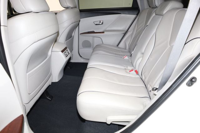 Thumbnail: 2009 Toyota Venza - 12