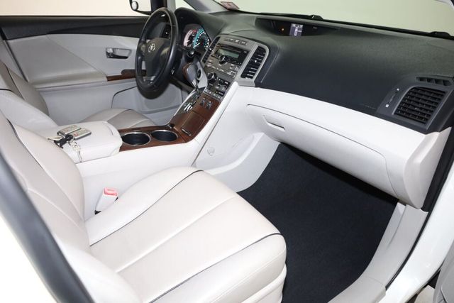 Thumbnail: 2009 Toyota Venza - 11
