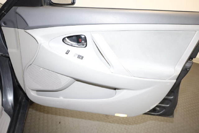 Thumbnail: 2011 Toyota Camry - 34